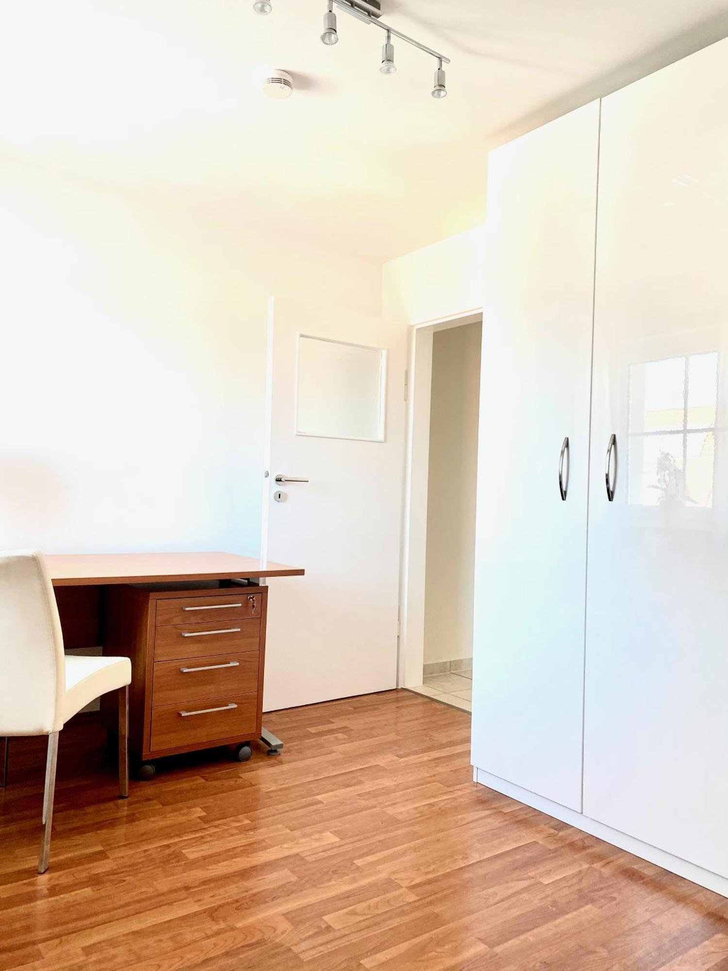 Apartment Super Zentral Begehrte Wohnlage Parkplatz Vor Haus Nuremberg